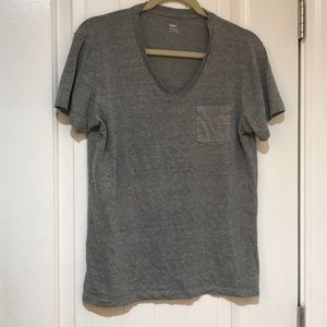 Grey Gap T-shirt with pocket- size small